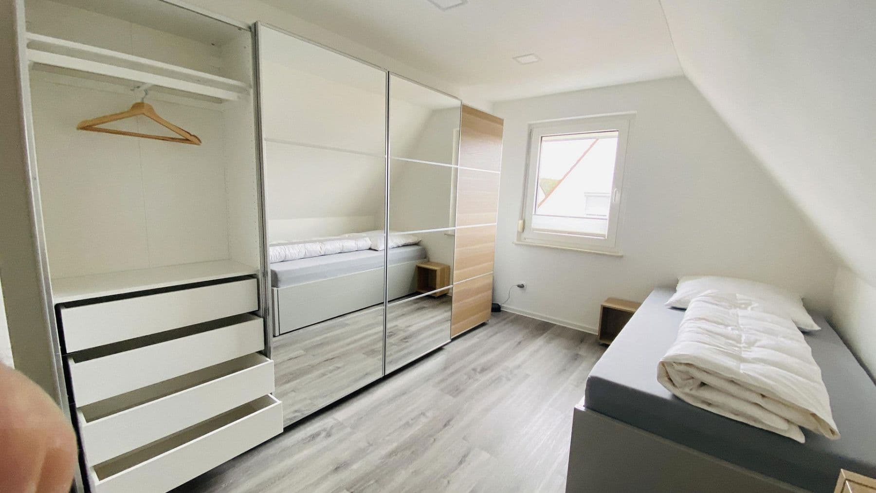 Prenájom bytu 3-izbový 46 m², Adalbert-Stifter-Straße 12, Uttenreuth, Bavorsko Prenájom bytu 3-izbový 46 m², Adalbert-Stifter-Straße 12, Uttenreuth, Bavorsko