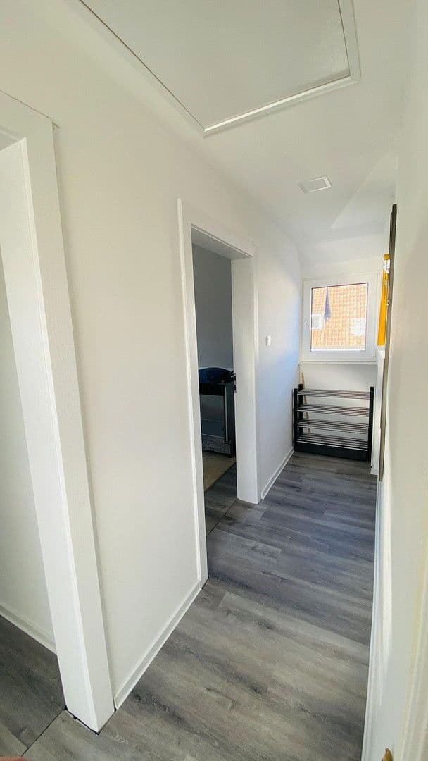 Prenájom bytu 3-izbový 46 m², Adalbert-Stifter-Straße 12, Uttenreuth, Bavorsko Prenájom bytu 3-izbový 46 m², Adalbert-Stifter-Straße 12, Uttenreuth, Bavorsko