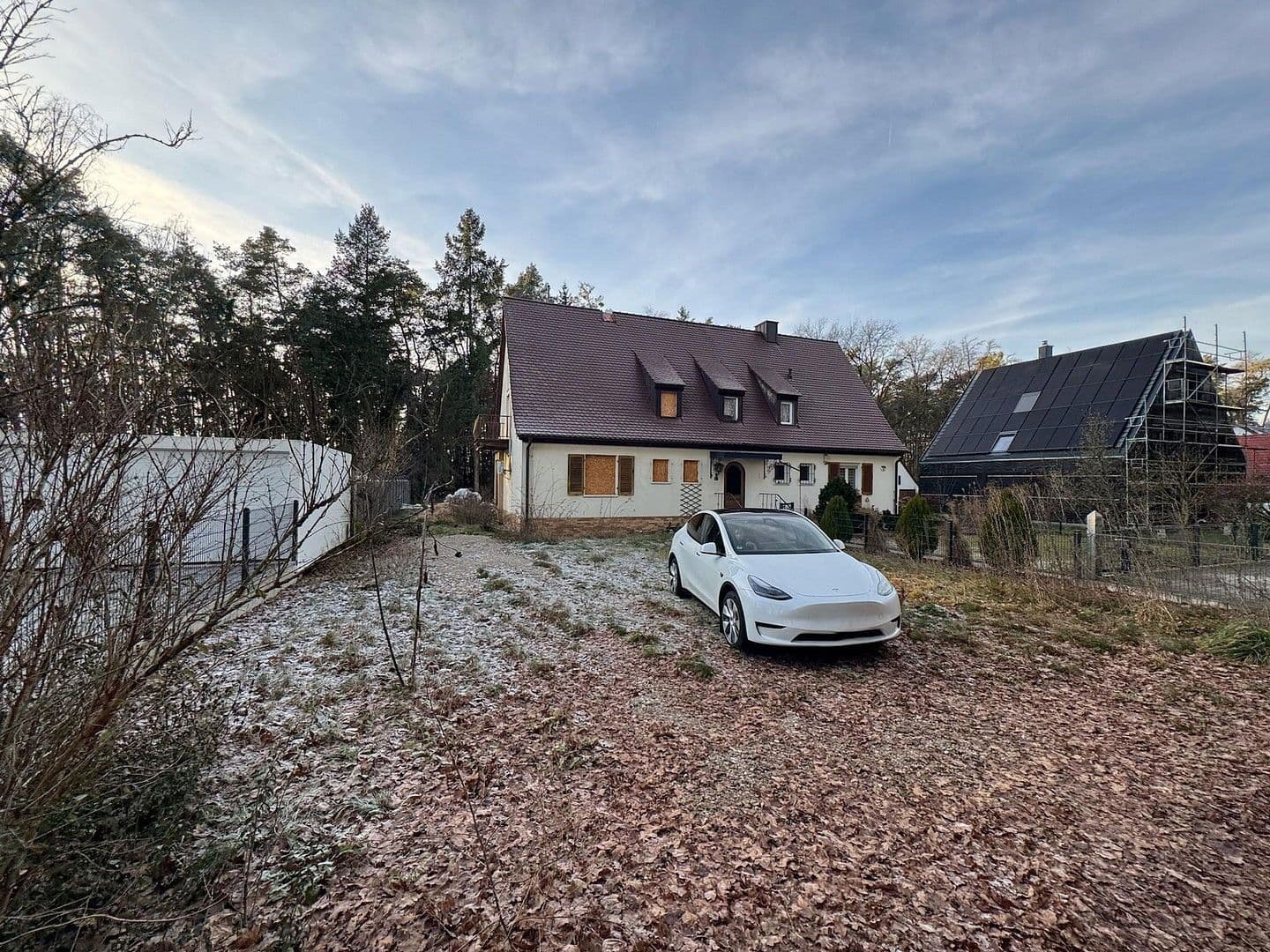 Predaj domu 137 m², pozemek 693 m², Schwarzach 5, Schwabach, Bavorsko Predaj domu 137 m², pozemek 693 m², Schwarzach 5, Schwabach, Bavorsko