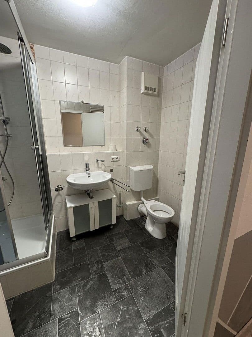 Predaj bytu 4-izbový 110 m², Bürgermeister-Wohlfarth-Str. 66, Königsbrunn, Bavorsko Predaj bytu 4-izbový 110 m², Bürgermeister-Wohlfarth-Str. 66, Königsbrunn, Bavorsko