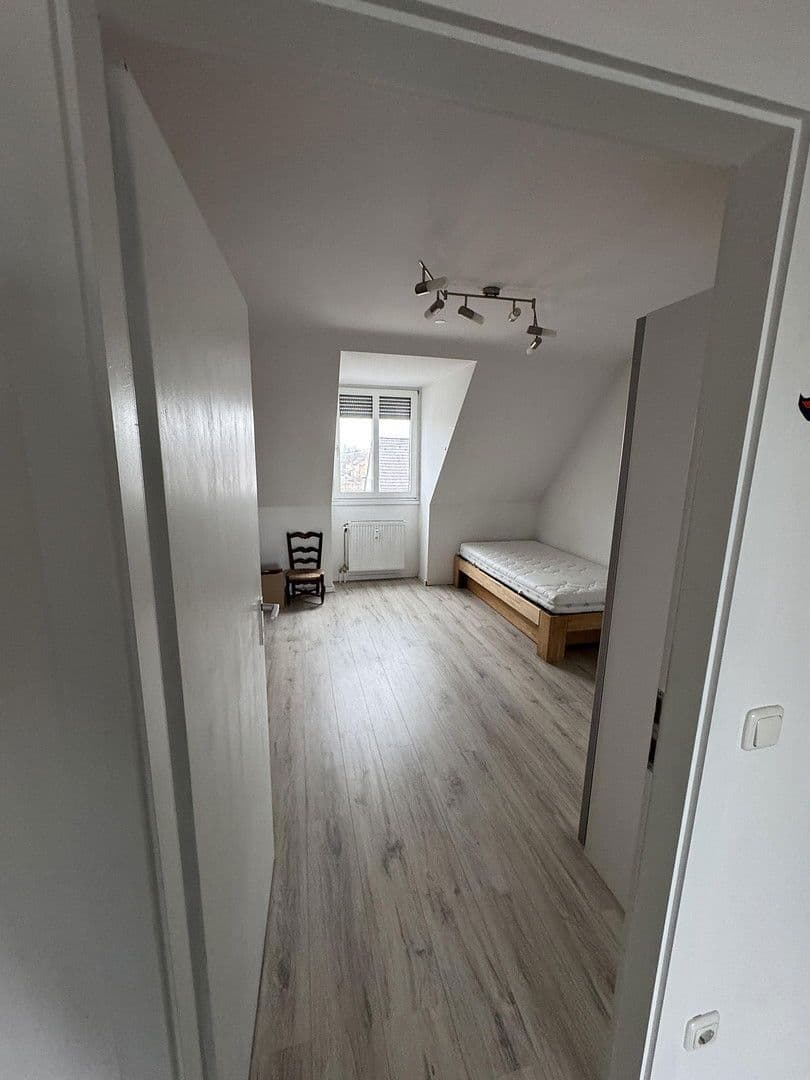 Predaj bytu 4-izbový 110 m², Bürgermeister-Wohlfarth-Str. 66, Königsbrunn, Bavorsko Predaj bytu 4-izbový 110 m², Bürgermeister-Wohlfarth-Str. 66, Königsbrunn, Bavorsko