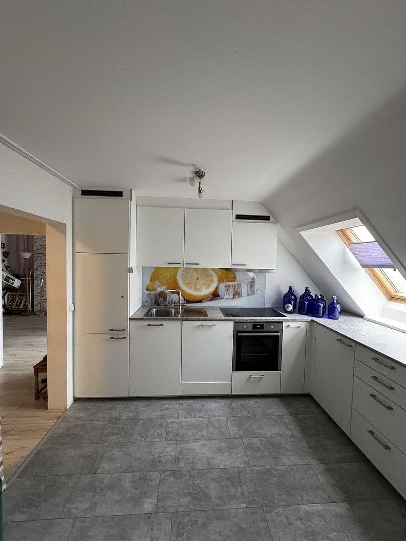 Predaj bytu 4-izbový 110 m², Bürgermeister-Wohlfarth-Str. 66, Königsbrunn, Bavorsko Predaj bytu 4-izbový 110 m², Bürgermeister-Wohlfarth-Str. 66, Königsbrunn, Bavorsko