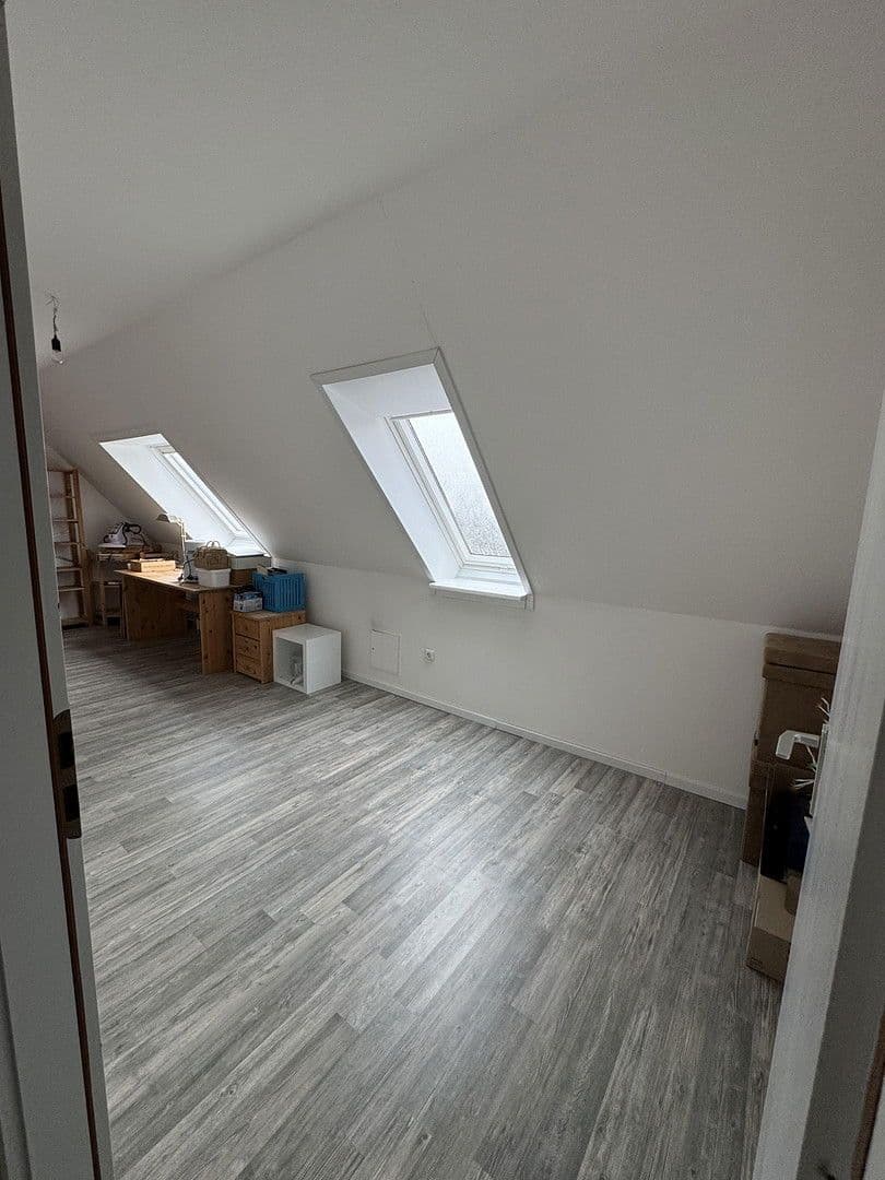 Predaj bytu 4-izbový 110 m², Bürgermeister-Wohlfarth-Str. 66, Königsbrunn, Bavorsko Predaj bytu 4-izbový 110 m², Bürgermeister-Wohlfarth-Str. 66, Königsbrunn, Bavorsko