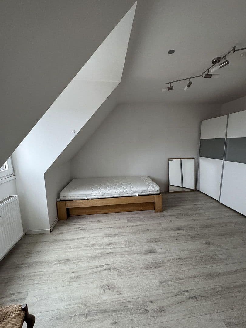 Predaj bytu 4-izbový 110 m², Bürgermeister-Wohlfarth-Str. 66, Königsbrunn, Bavorsko Predaj bytu 4-izbový 110 m², Bürgermeister-Wohlfarth-Str. 66, Königsbrunn, Bavorsko