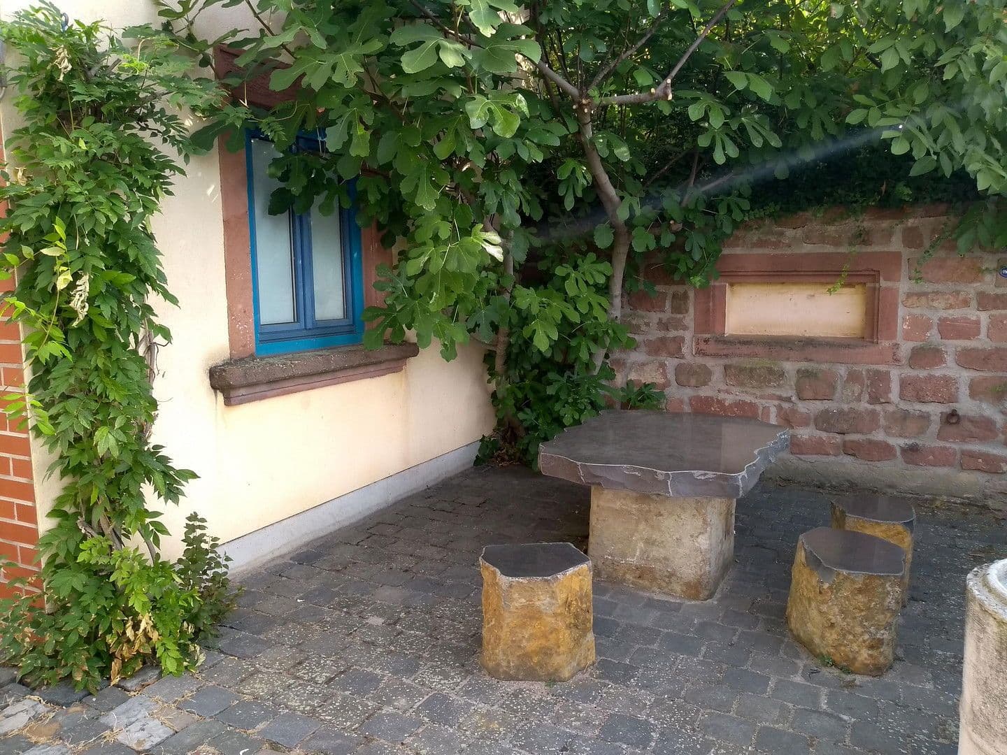 Prenájom bytu 2-izbový 71 m², Neustadter Str. 73, Mutterstadt, Porýnie-Falcko Prenájom bytu 2-izbový 71 m², Neustadter Str. 73, Mutterstadt, Porýnie-Falcko