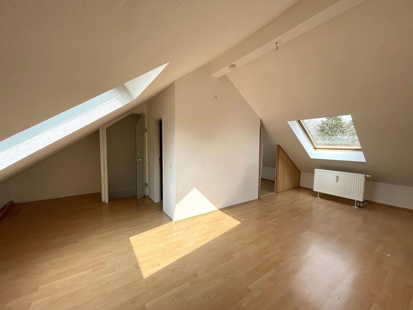 Prenájom bytu 3-izbový 97 m², Horbacher Straße 333, Aachen, Severné Porýnie - Westfálsko Prenájom bytu 3-izbový 97 m², Horbacher Straße 333, Aachen, Severné Porýnie - Westfálsko