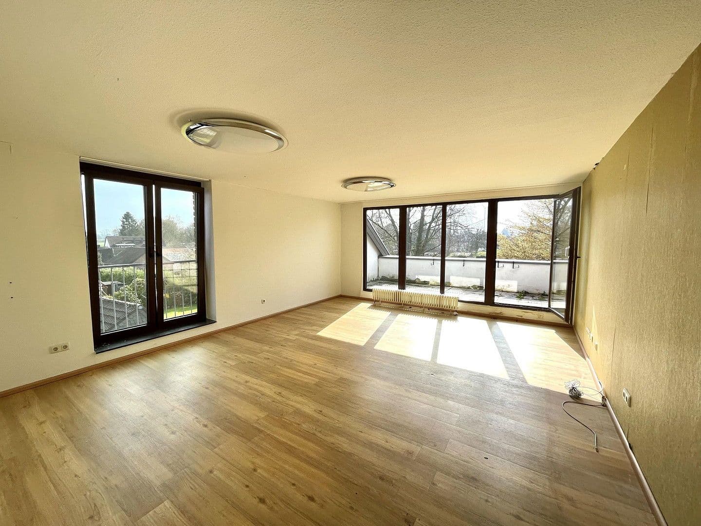 Prenájom bytu 3-izbový 97 m², Horbacher Straße 333, Aachen, Severné Porýnie - Westfálsko Prenájom bytu 3-izbový 97 m², Horbacher Straße 333, Aachen, Severné Porýnie - Westfálsko