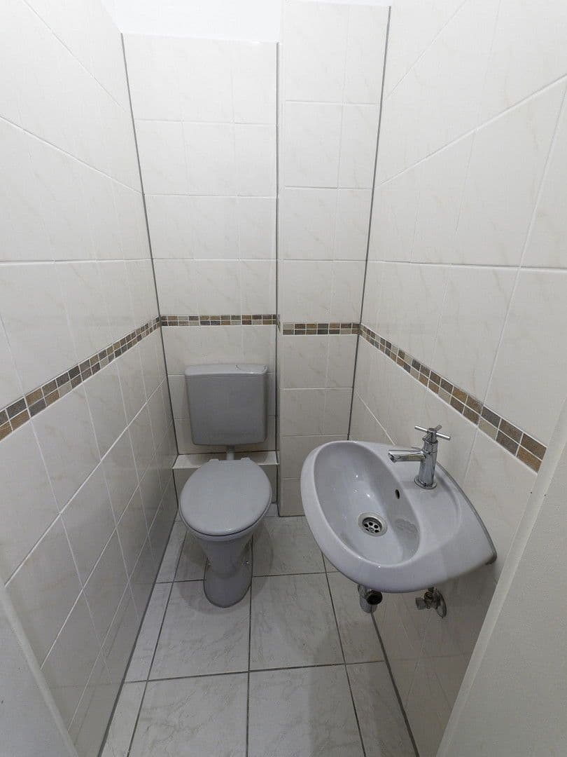 Prenájom bytu 3-izbový 87 m², Köln, Severné Porýnie - Westfálsko Prenájom bytu 3-izbový 87 m², Köln, Severné Porýnie - Westfálsko