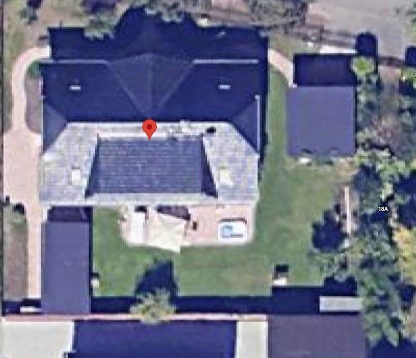 Predaj domu 291 m², pozemek 818 m², Kurt-Tucholsky-Straße 41, Hohen Neuendorf, Brandenbursko Predaj domu 291 m², pozemek 818 m², Kurt-Tucholsky-Straße 41, Hohen Neuendorf, Brandenbursko