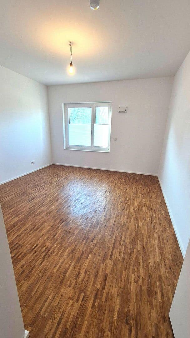 Prenájom bytu 2-izbový 67 m², Ludwig-Landmann-Straße 381, Frankfurt am Main, Hesensko Prenájom bytu 2-izbový 67 m², Ludwig-Landmann-Straße 381, Frankfurt am Main, Hesensko