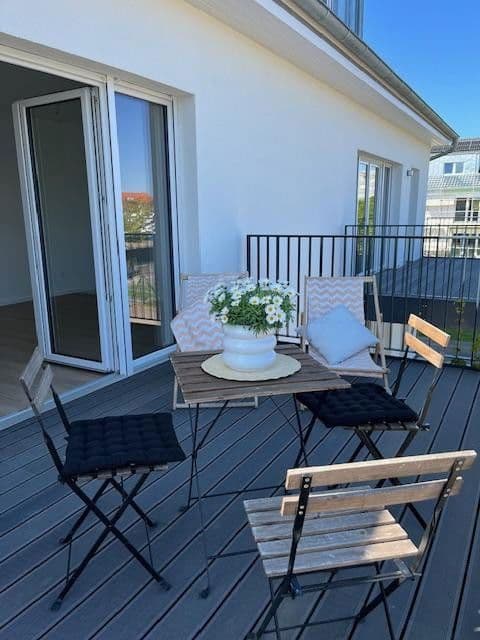 Prenájom bytu 3-izbový 80 m², Mittenwalde, Brandenbursko Prenájom bytu 3-izbový 80 m², Mittenwalde, Brandenbursko