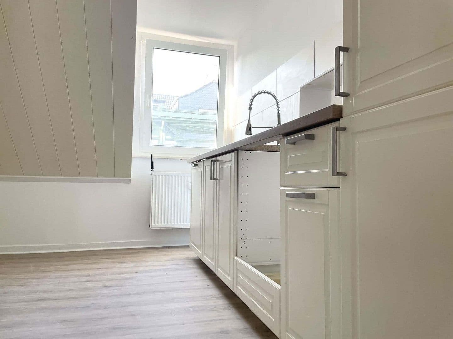 Prenájom bytu 2-izbový 54 m², Sonnborner Straße, Wuppertal, Severné Porýnie - Westfálsko Prenájom bytu 2-izbový 54 m², Sonnborner Straße, Wuppertal, Severné Porýnie - Westfálsko