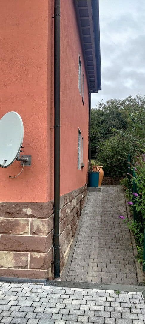 Predaj domu 216 m², pozemek 580 m², Sankt Johanner Straße 49, Saarbrücken, Sársko Predaj domu 216 m², pozemek 580 m², Sankt Johanner Straße 49, Saarbrücken, Sársko