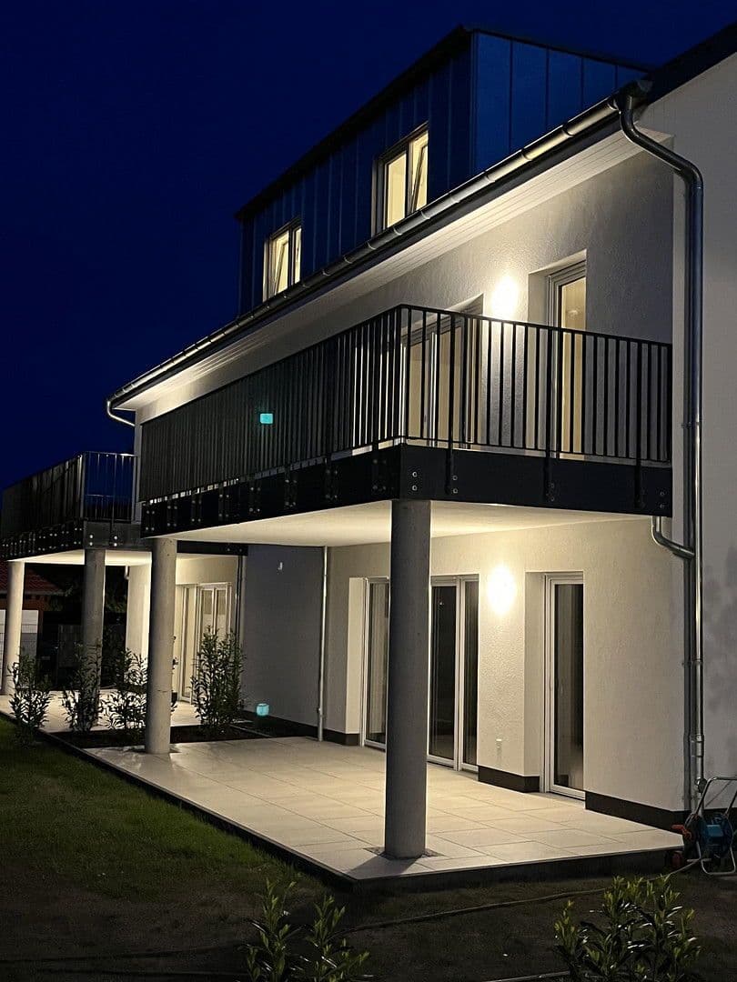 Prenájom bytu 3-izbový 82 m², Mittenwalde, Brandenbursko Prenájom bytu 3-izbový 82 m², Mittenwalde, Brandenbursko