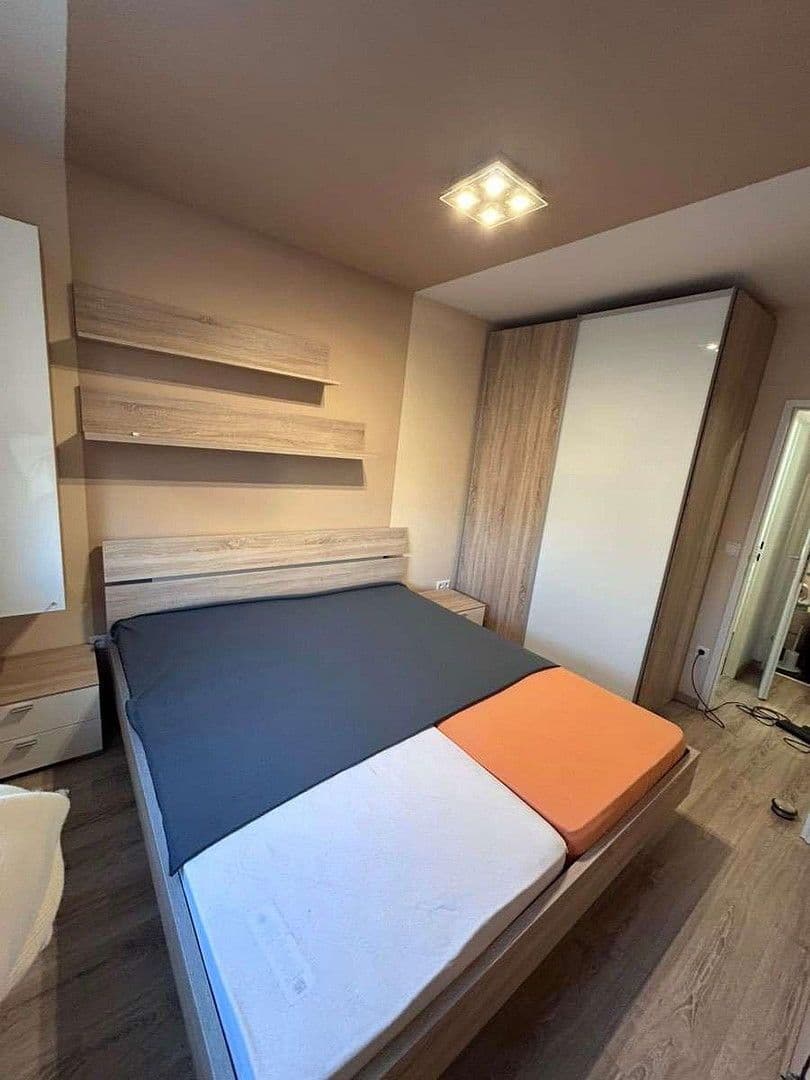 Prenájom bytu 3-izbový 64 m², Osterfelder Str. 43, Bottrop, Severné Porýnie - Westfálsko Prenájom bytu 3-izbový 64 m², Osterfelder Str. 43, Bottrop, Severné Porýnie - Westfálsko