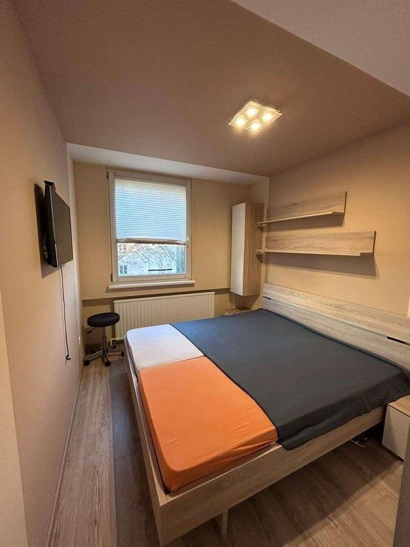 Prenájom bytu 3-izbový 64 m², Osterfelder Str. 43, Bottrop, Severné Porýnie - Westfálsko Prenájom bytu 3-izbový 64 m², Osterfelder Str. 43, Bottrop, Severné Porýnie - Westfálsko