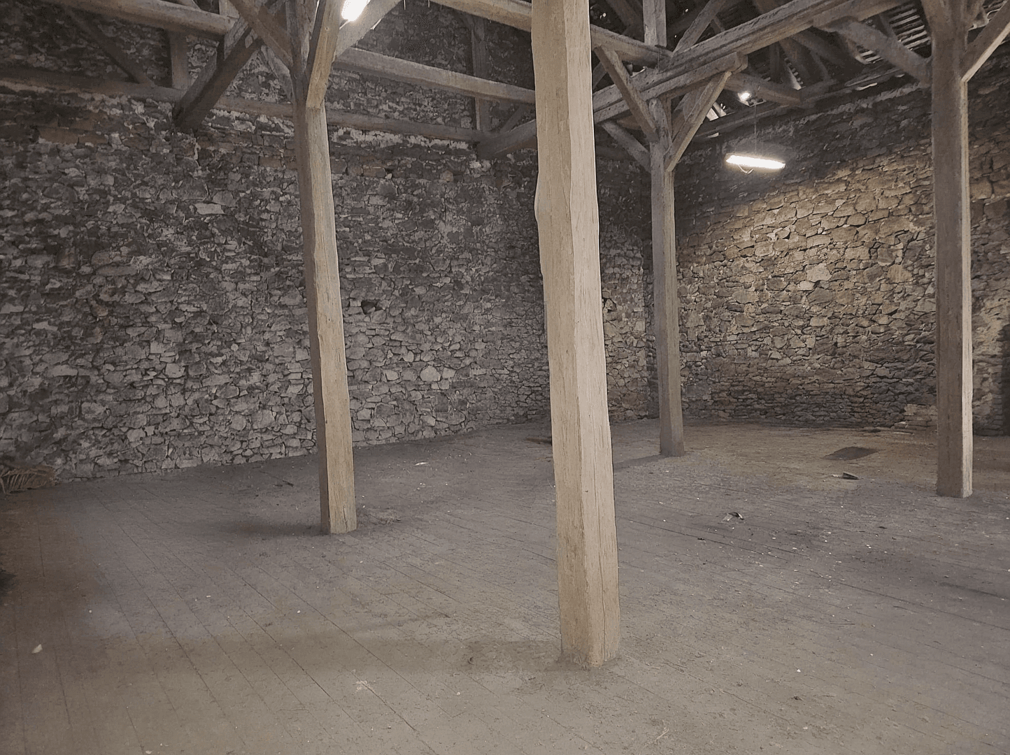 Prenájom nebytového priestoru 340 m², Steinfurther Hauptstraße 27, Bad Nauheim, Hesensko Prenájom nebytového priestoru 340 m², Steinfurther Hauptstraße 27, Bad Nauheim, Hesensko