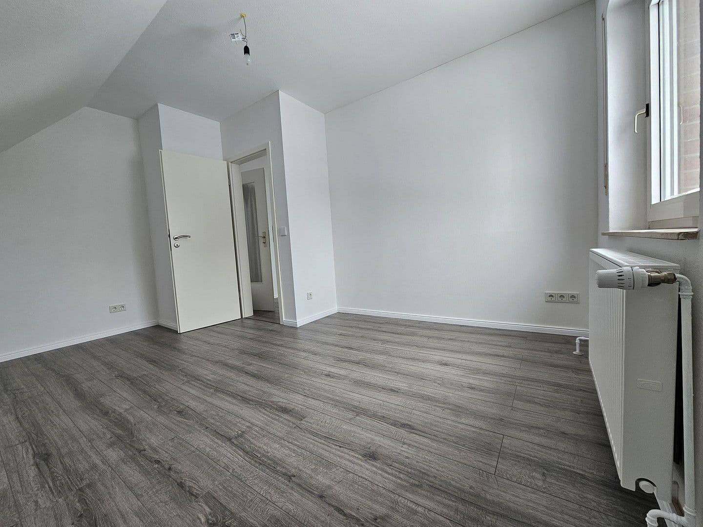 Predaj domu 120 m², pozemek 735 m², Salzgitter, Dolné Sasko Predaj domu 120 m², pozemek 735 m², Salzgitter, Dolné Sasko