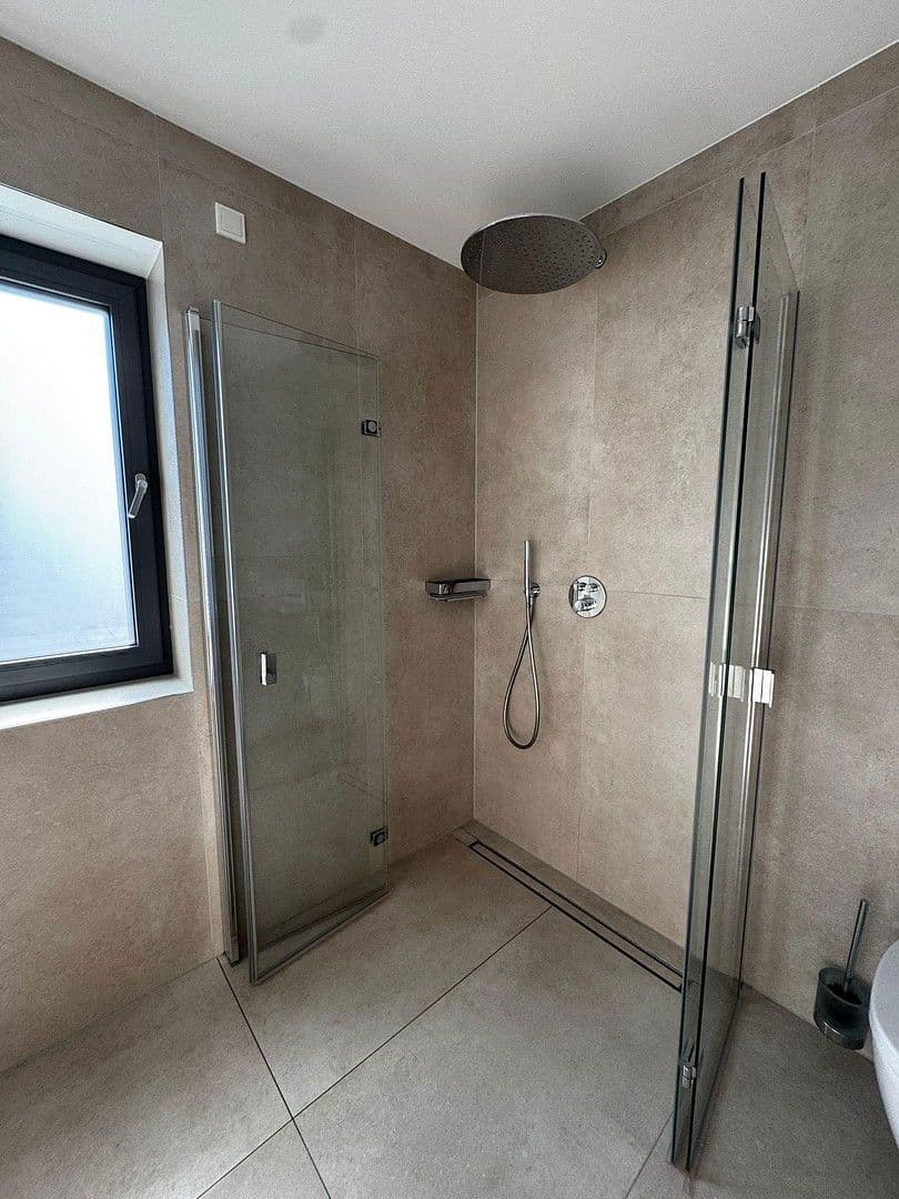 Prenájom bytu 3-izbový 86 m², Waldbröl, Severné Porýnie - Westfálsko Prenájom bytu 3-izbový 86 m², Waldbröl, Severné Porýnie - Westfálsko