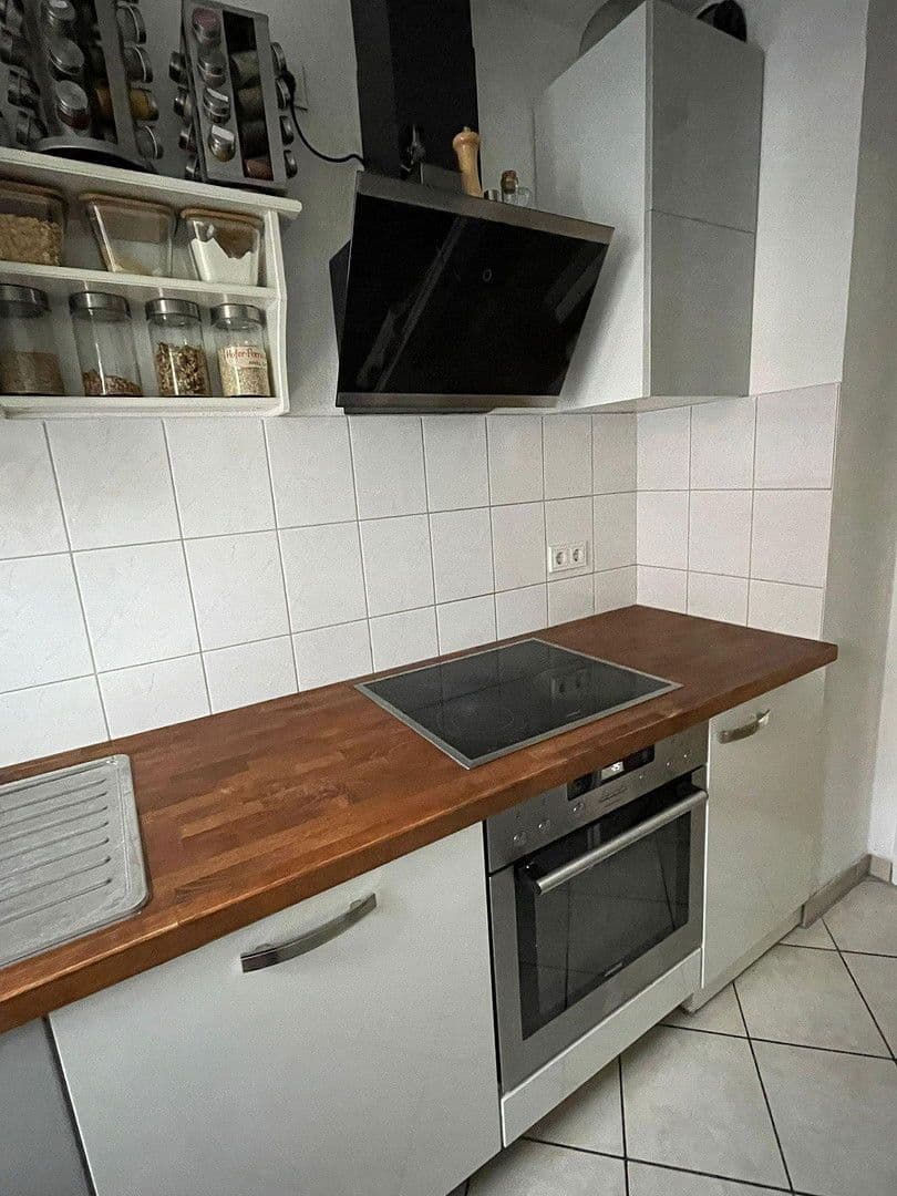 Prenájom bytu 3-izbový 75 m², Münzenburgstr. 8, Oberursel (Taunus), Hesensko Prenájom bytu 3-izbový 75 m², Münzenburgstr. 8, Oberursel (Taunus), Hesensko