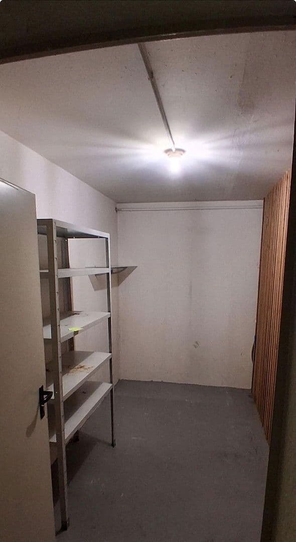 Prenájom bytu 1-izbový 35 m², Im Kolzental 20, Bad Urach, Bádensko-Wurttembersko Prenájom bytu 1-izbový 35 m², Im Kolzental 20, Bad Urach, Bádensko-Wurttembersko