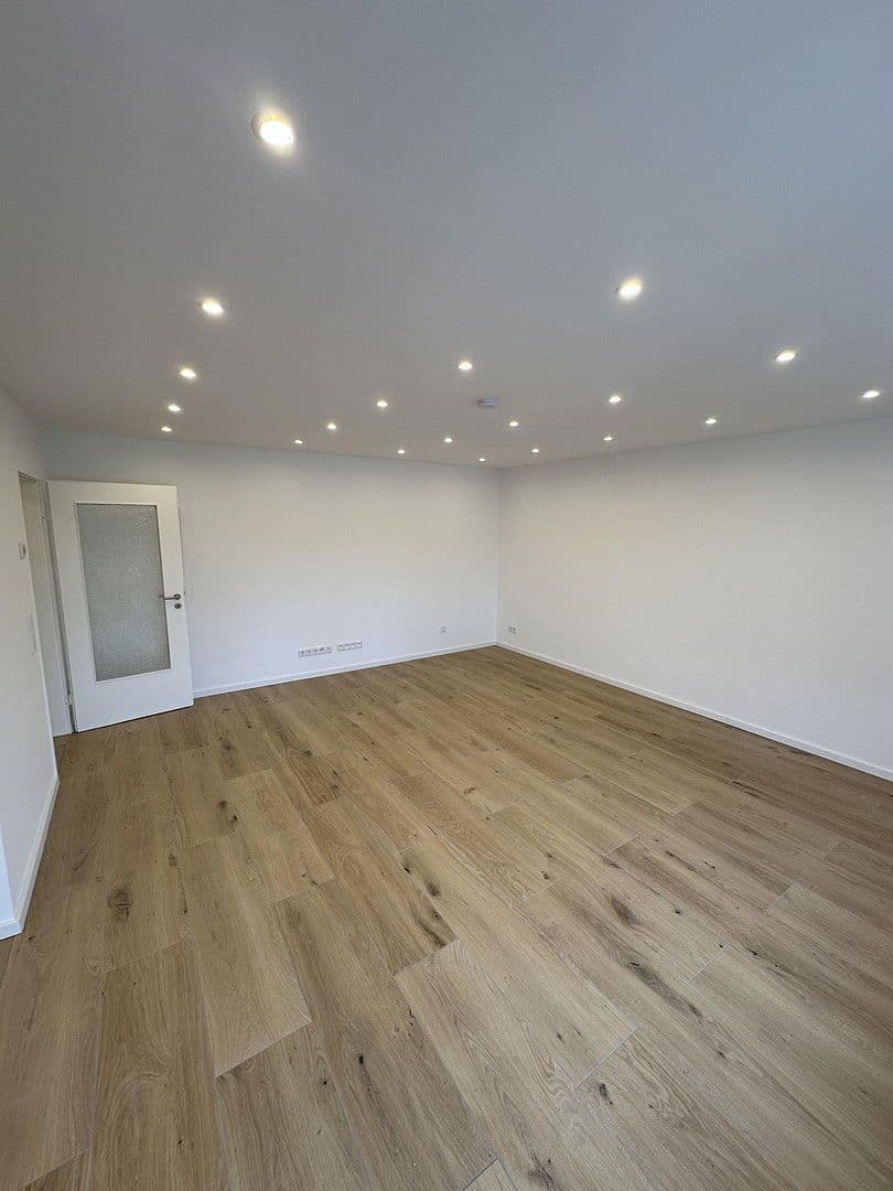 Prenájom bytu 4-izbový 108 m², Gabelsbergerstraße 37, Dortmund, Severné Porýnie - Westfálsko Prenájom bytu 4-izbový 108 m², Gabelsbergerstraße 37, Dortmund, Severné Porýnie - Westfálsko