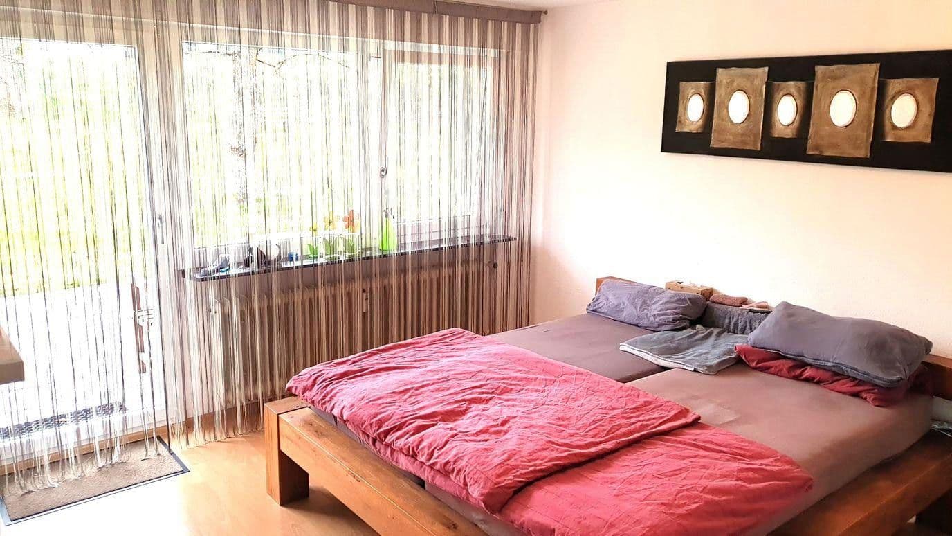 Prenájom bytu 3-izbový 100 m², Am Wiesengrund 4, Straubenhardt, Bádensko-Wurttembersko Prenájom bytu 3-izbový 100 m², Am Wiesengrund 4, Straubenhardt, Bádensko-Wurttembersko