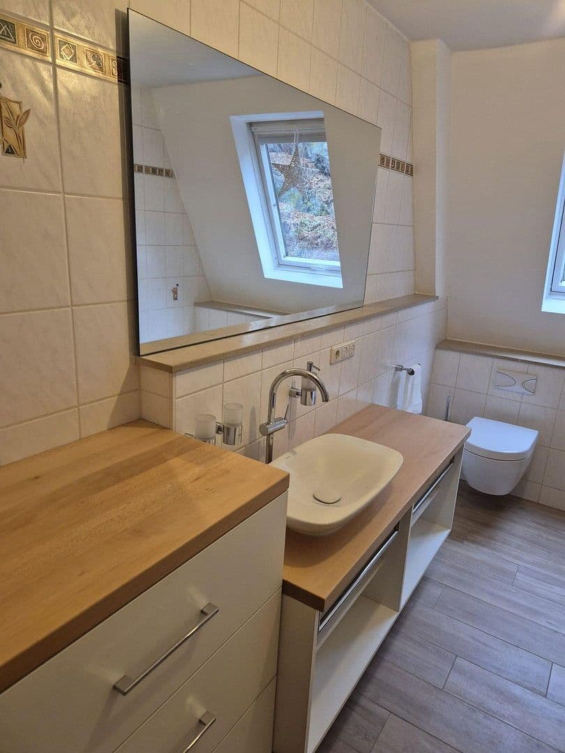 Prenájom bytu 3-izbový 98 m², Bahnhofstrasse 03, Schwarzenberg/Erzgebirge, Sasko Prenájom bytu 3-izbový 98 m², Bahnhofstrasse 03, Schwarzenberg/Erzgebirge, Sasko