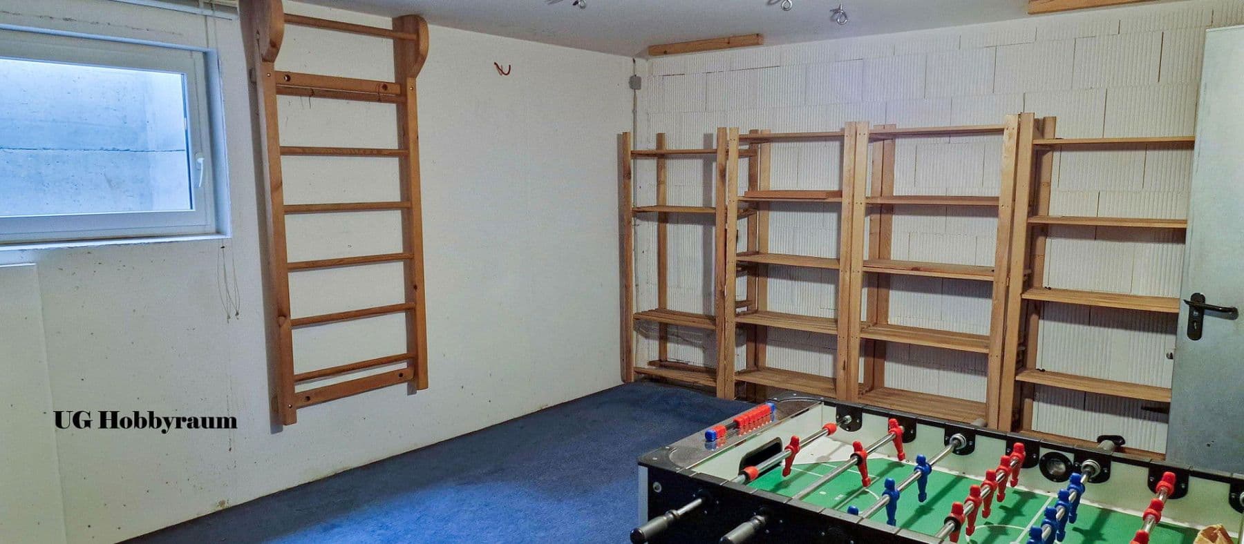 Predaj domu 168 m², pozemek 178 m², Bühlstraße 3/1, Uhingen, Bádensko-Wurttembersko Predaj domu 168 m², pozemek 178 m², Bühlstraße 3/1, Uhingen, Bádensko-Wurttembersko