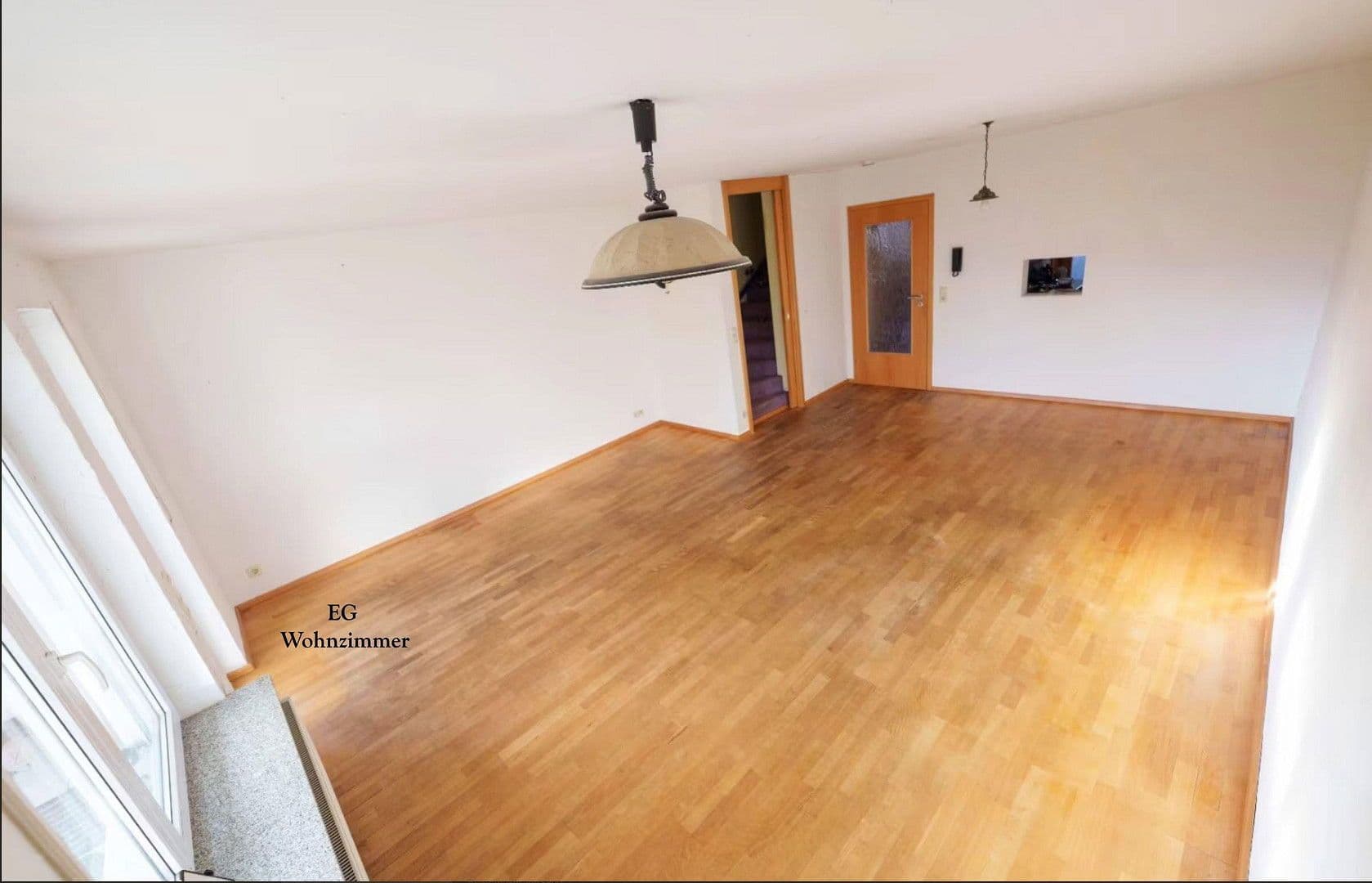 Predaj domu 168 m², pozemek 178 m², Bühlstraße 3/1, Uhingen, Bádensko-Wurttembersko Predaj domu 168 m², pozemek 178 m², Bühlstraße 3/1, Uhingen, Bádensko-Wurttembersko