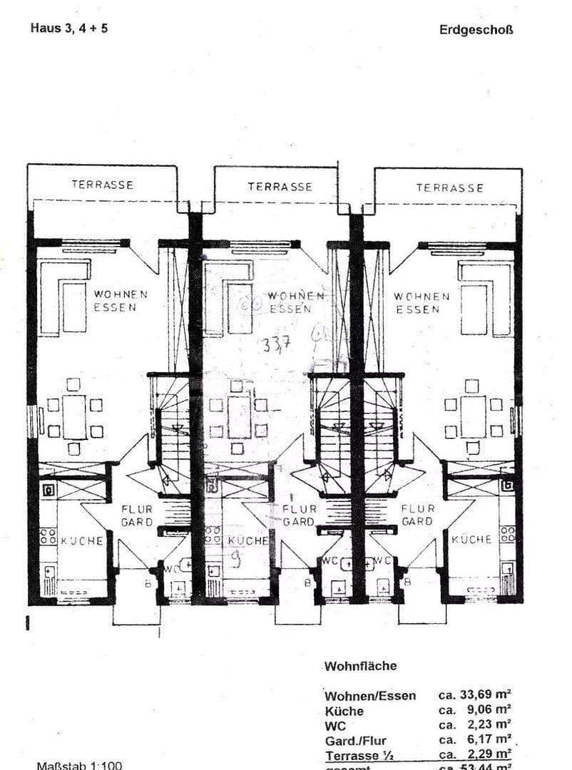 Predaj domu 168 m², pozemek 178 m², Bühlstraße 3/1, Uhingen, Bádensko-Wurttembersko Predaj domu 168 m², pozemek 178 m², Bühlstraße 3/1, Uhingen, Bádensko-Wurttembersko
