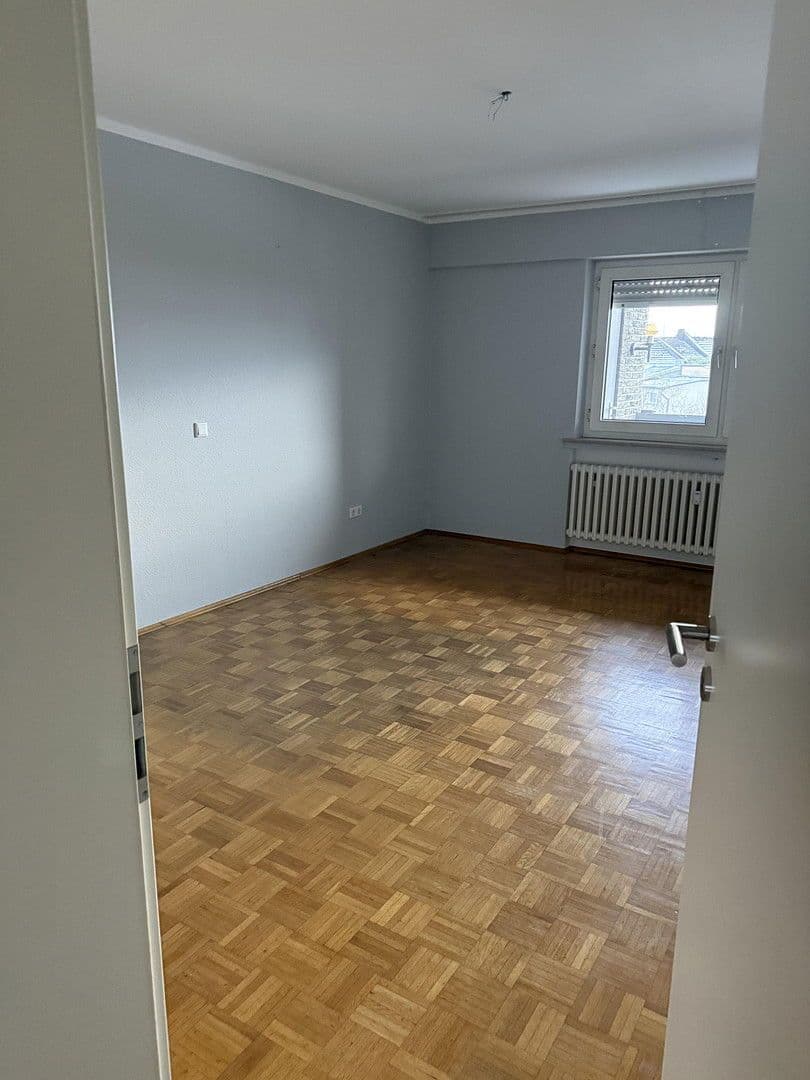 Prenájom bytu 3-izbový 97 m², Oberhausen, Severné Porýnie - Westfálsko Prenájom bytu 3-izbový 97 m², Oberhausen, Severné Porýnie - Westfálsko