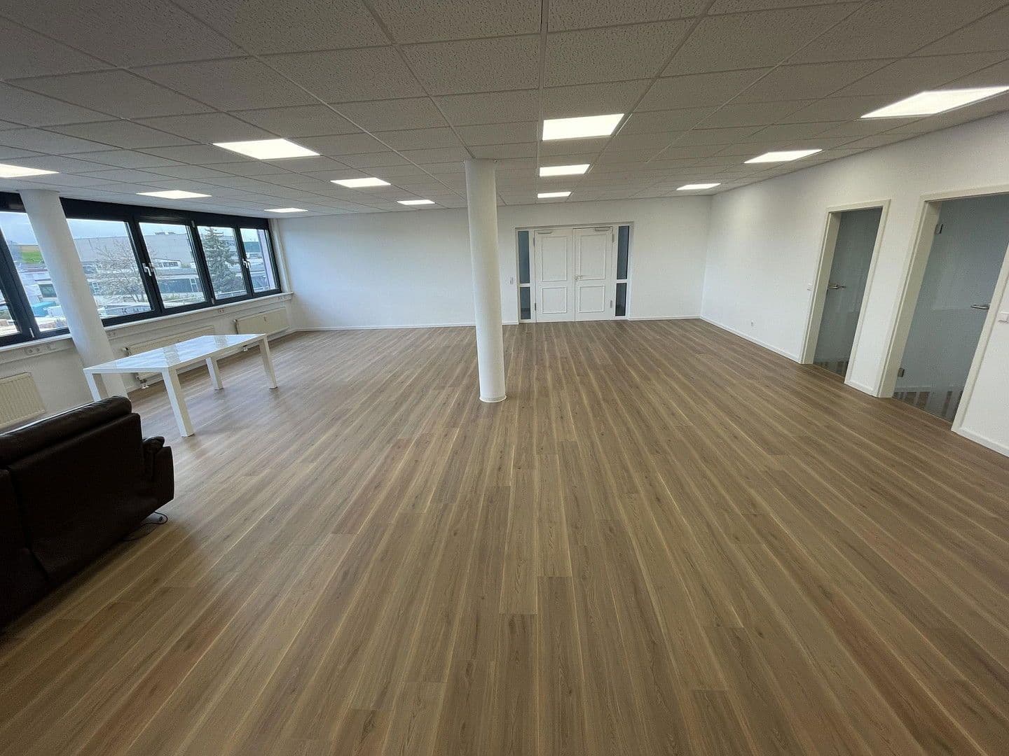 Prenájom kancelárie 480 m², Max-Eyth-Str.23, Ditzingen, Bádensko-Wurttembersko Prenájom kancelárie 480 m², Max-Eyth-Str.23, Ditzingen, Bádensko-Wurttembersko