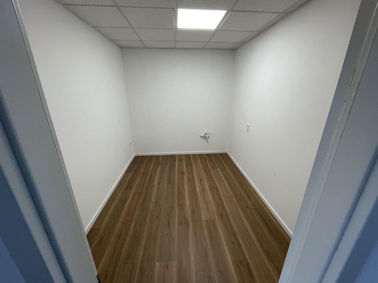 Prenájom kancelárie 480 m², Max-Eyth-Str.23, Ditzingen, Bádensko-Wurttembersko Prenájom kancelárie 480 m², Max-Eyth-Str.23, Ditzingen, Bádensko-Wurttembersko