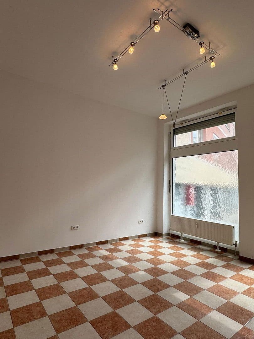Prenájom nebytového priestoru 76 m², Weiserstraße 28, Salzburg, Salzbursko Prenájom nebytového priestoru 76 m², Weiserstraße 28, Salzburg, Salzbursko