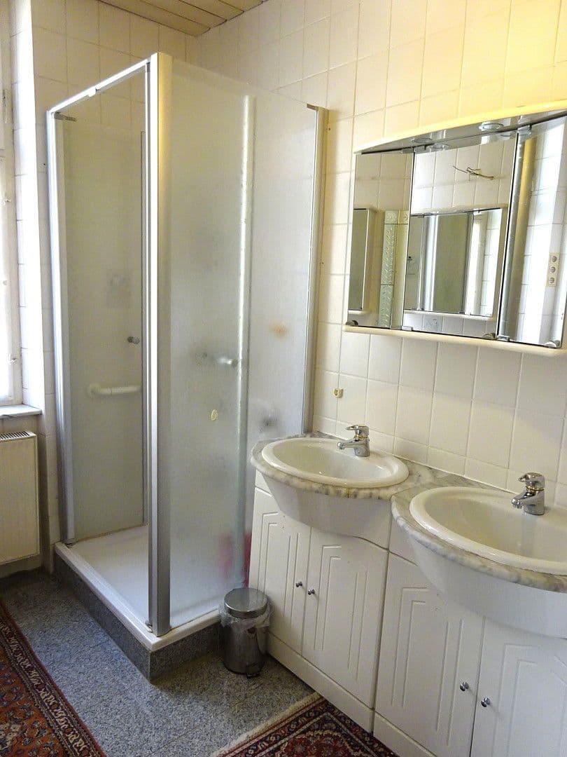 Predaj bytu 3-izbový 101 m², Hölderlinplatz, Stuttgart, Bádensko-Wurttembersko Predaj bytu 3-izbový 101 m², Hölderlinplatz, Stuttgart, Bádensko-Wurttembersko