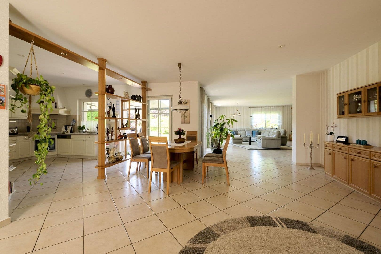 Predaj domu 277 m², pozemek 3.439 m², Treuenbrietzen, Brandenbursko Predaj domu 277 m², pozemek 3.439 m², Treuenbrietzen, Brandenbursko