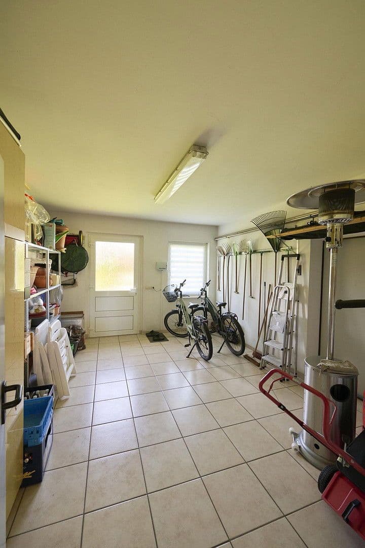 Predaj domu 277 m², pozemek 3.439 m², Treuenbrietzen, Brandenbursko Predaj domu 277 m², pozemek 3.439 m², Treuenbrietzen, Brandenbursko