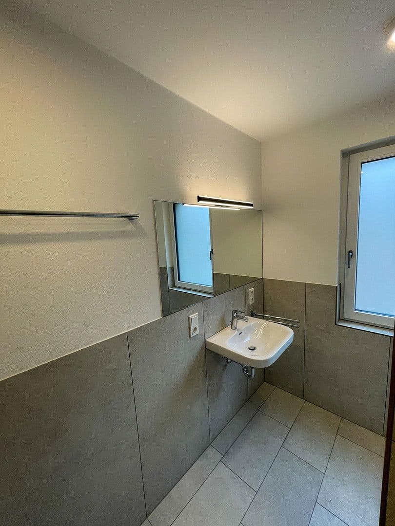 Prenájom bytu 2-izbový 82 m², Piesport, Porýnie-Falcko Prenájom bytu 2-izbový 82 m², Piesport, Porýnie-Falcko