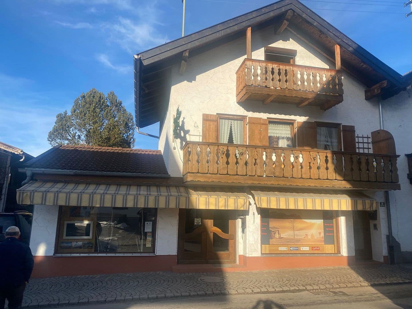 Prenájom nebytového priestoru 123 m², Hauptstraße 9, Ohlstadt, Bavorsko Prenájom nebytového priestoru 123 m², Hauptstraße 9, Ohlstadt, Bavorsko