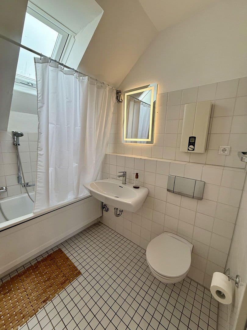 Prenájom bytu 2-izbový 75 m², Lipper Hellweg 239, Bielefeld, Severné Porýnie - Westfálsko Prenájom bytu 2-izbový 75 m², Lipper Hellweg 239, Bielefeld, Severné Porýnie - Westfálsko