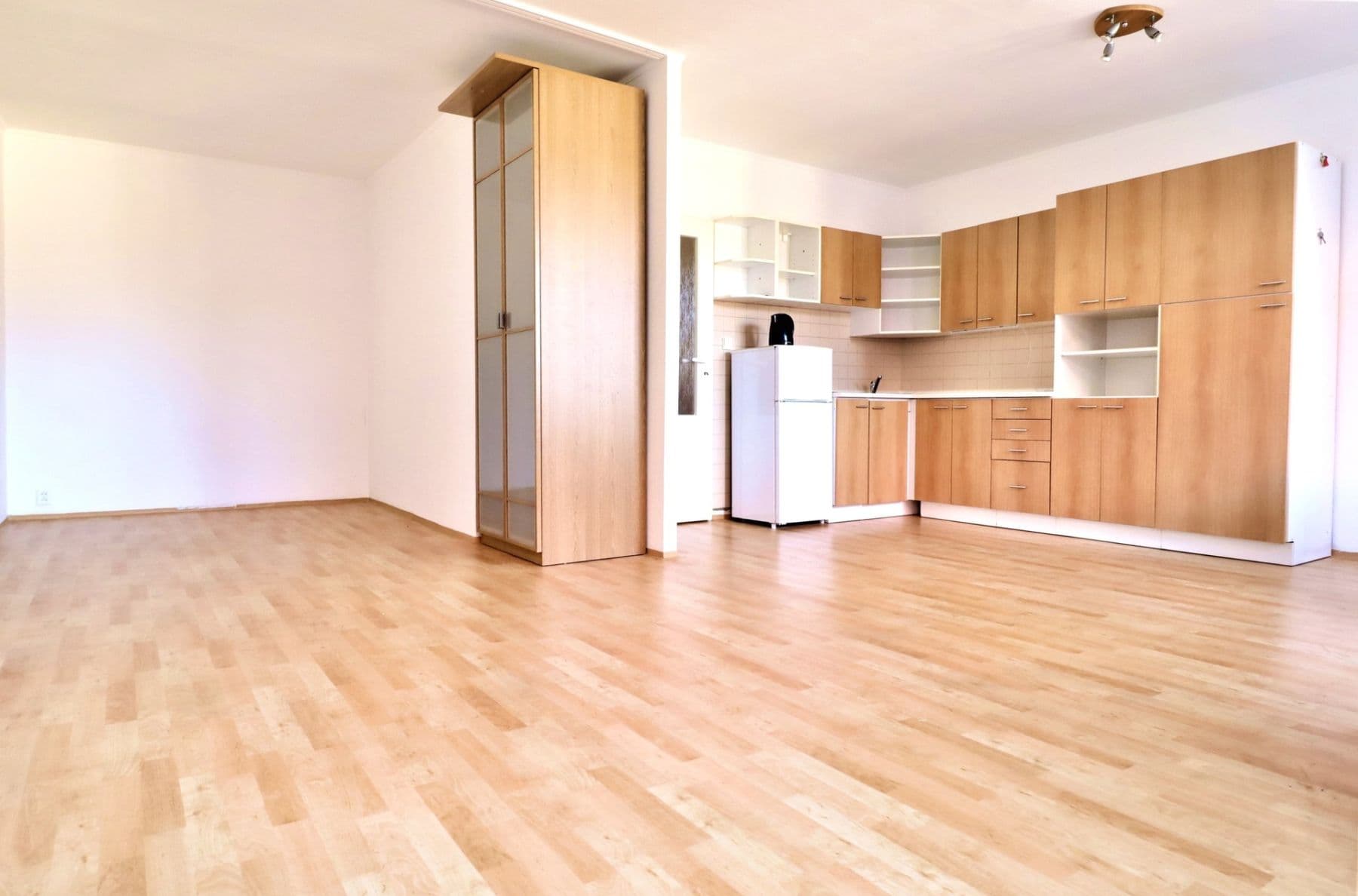 Prenájom bytu 1-izbový 39 m², Třinecká, Praha, Praha Prenájom bytu 1-izbový 39 m², Třinecká, Praha, Praha