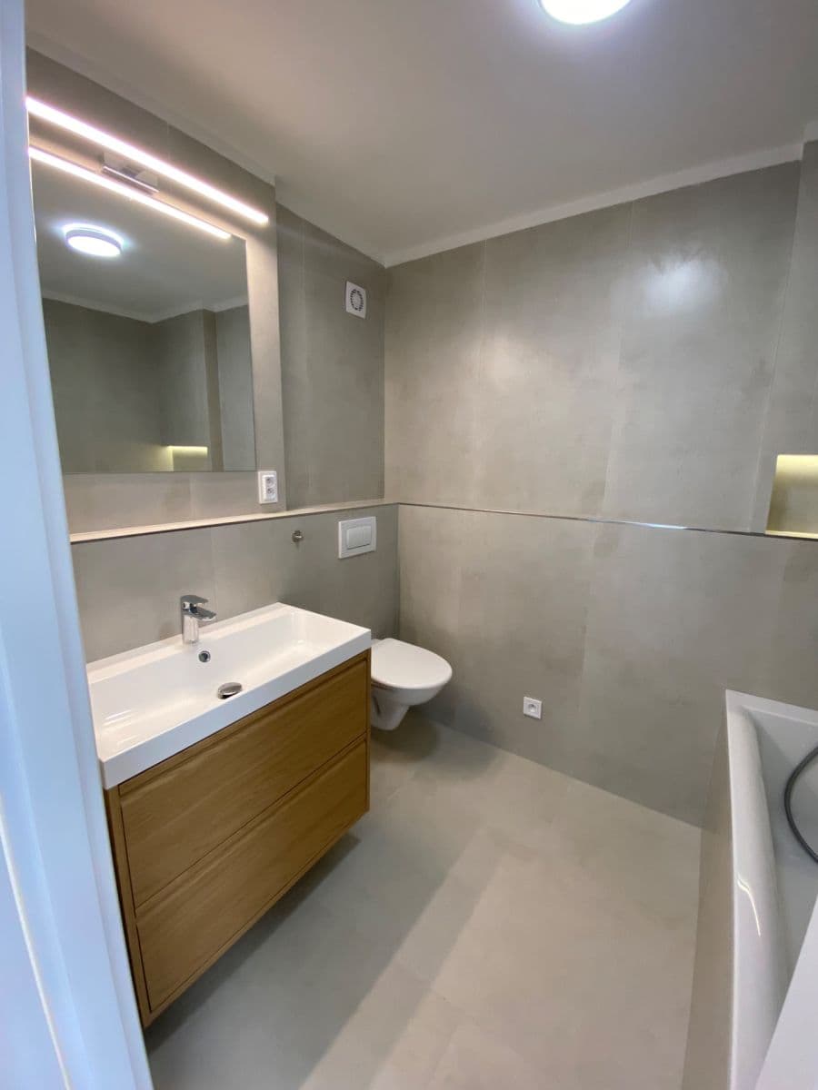 Predaj bytu 3-izbový 75 m², Jeseniova, Praha, Praha Predaj bytu 3-izbový 75 m², Jeseniova, Praha, Praha