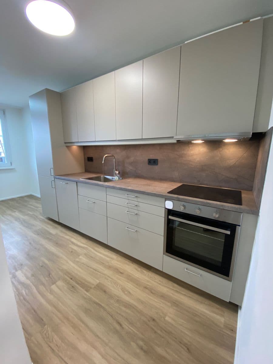 Predaj bytu 3-izbový 75 m², Jeseniova, Praha, Praha Predaj bytu 3-izbový 75 m², Jeseniova, Praha, Praha