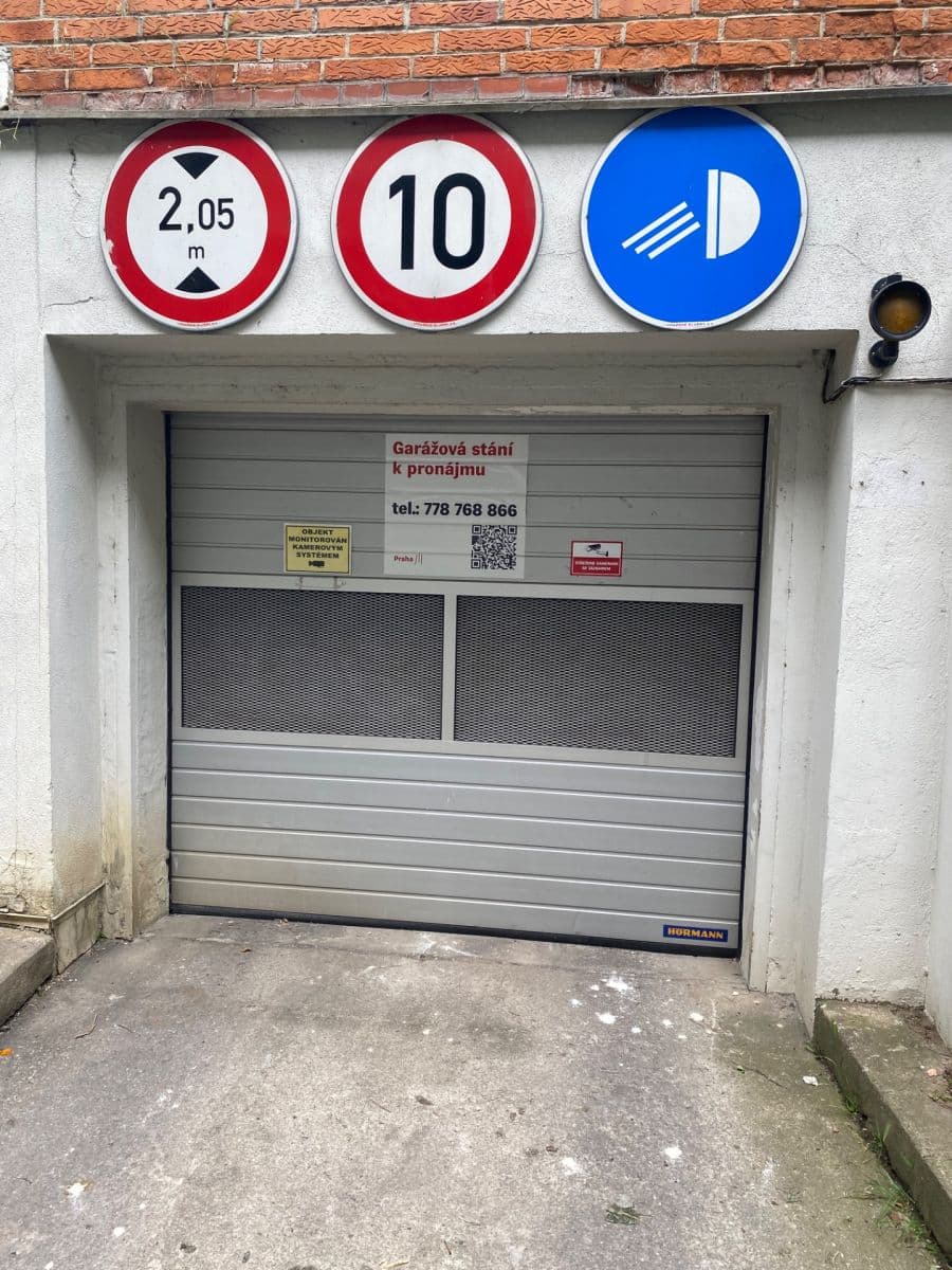 Predaj bytu 3-izbový 75 m², Jeseniova, Praha, Praha Predaj bytu 3-izbový 75 m², Jeseniova, Praha, Praha