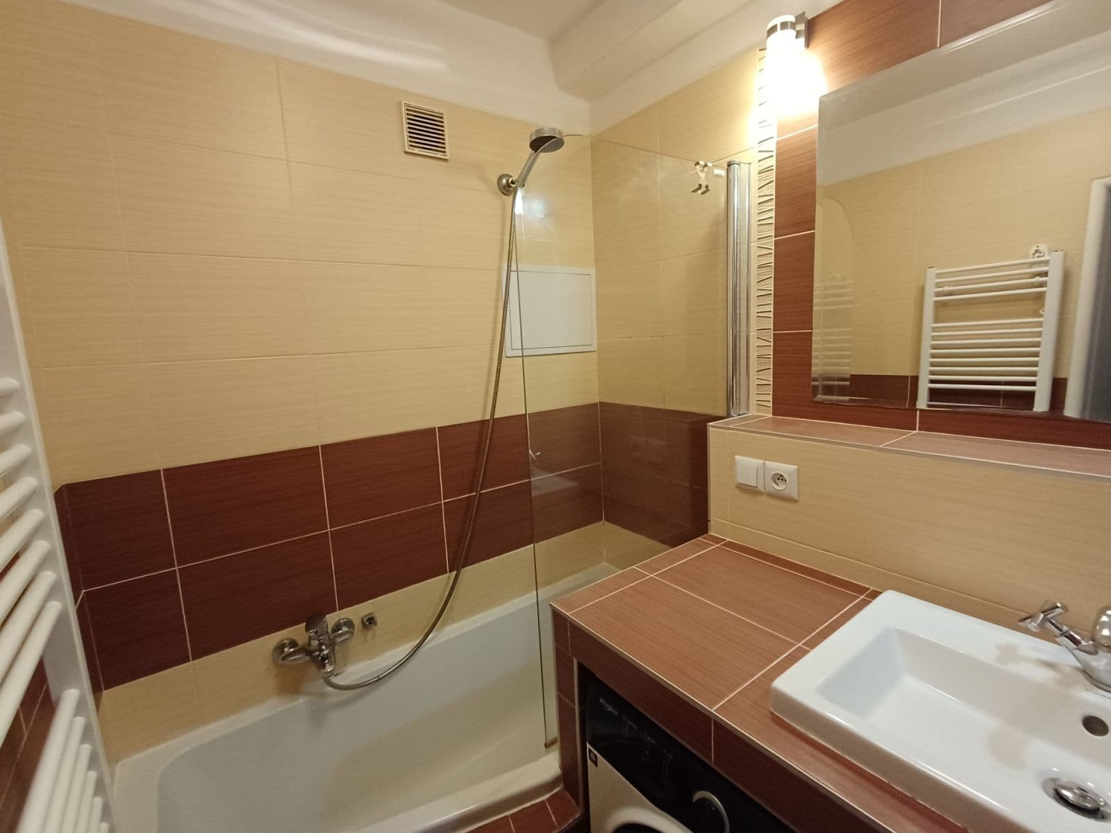 Predaj bytu 3-izbový 66 m², Hráského, Benešov, Středočeský kraj Predaj bytu 3-izbový 66 m², Hráského, Benešov, Středočeský kraj