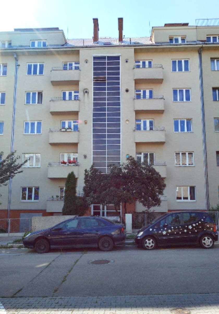 Predaj bytu 4-izbový 100 m², Skřivanova, Brno, Jihomoravský kraj Predaj bytu 4-izbový 100 m², Skřivanova, Brno, Jihomoravský kraj