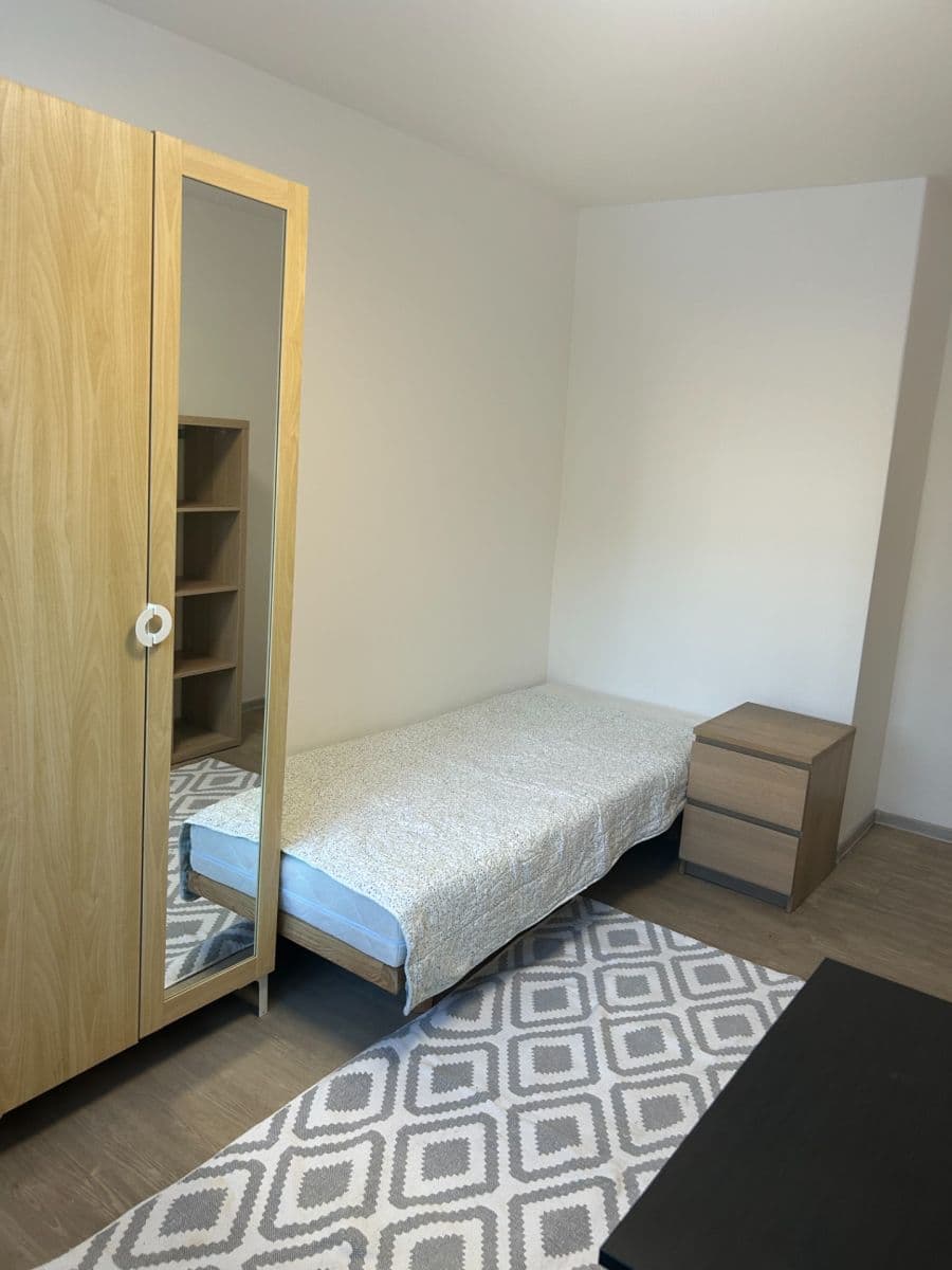 Prenájom bytu 1-izbový 25 m², V Nových Vokovicích, Praha, Praha Prenájom bytu 1-izbový 25 m², V Nových Vokovicích, Praha, Praha