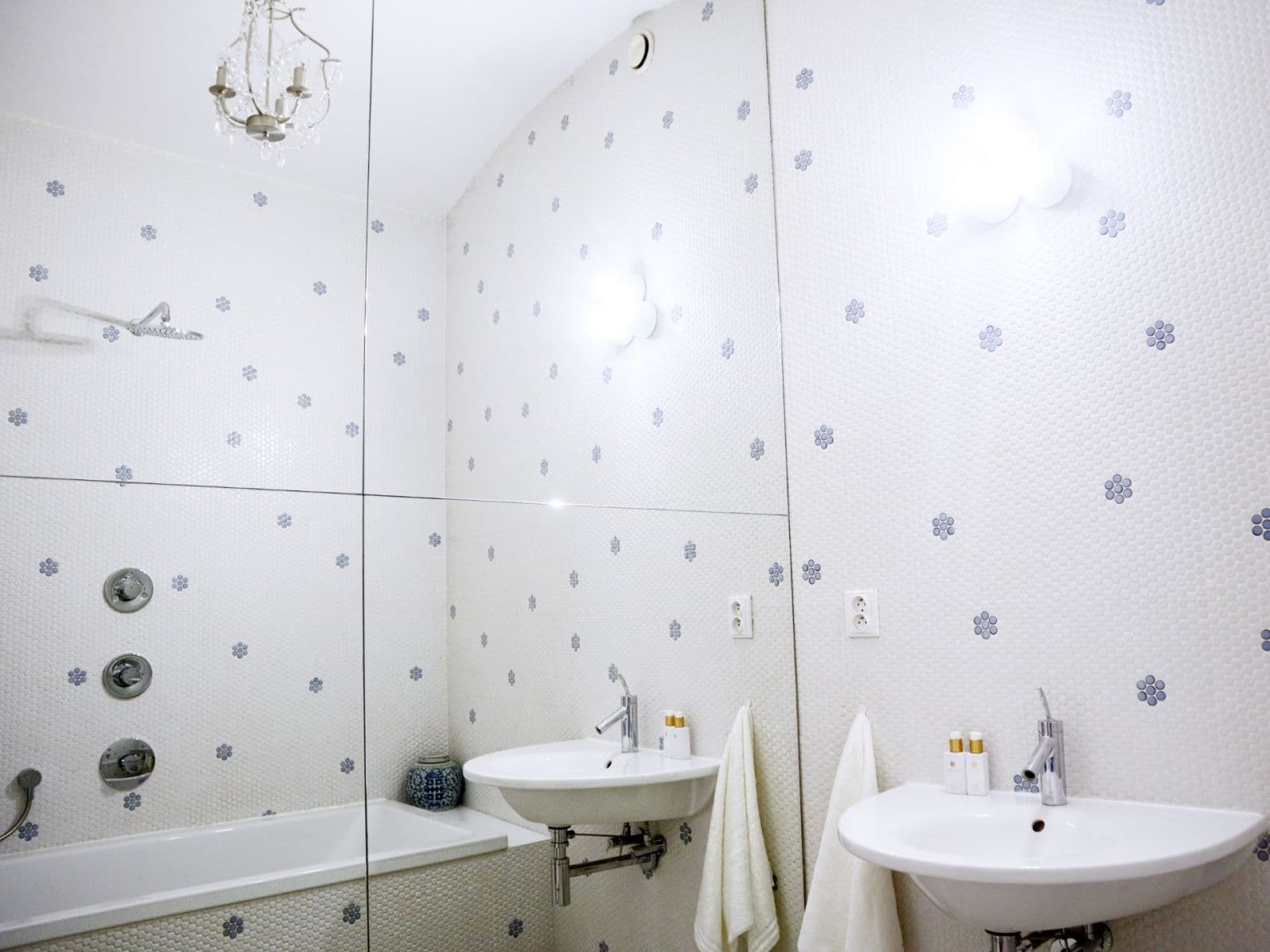 Predaj bytu 3-izbový 94 m², Slezská, Praha, Praha Predaj bytu 3-izbový 94 m², Slezská, Praha, Praha