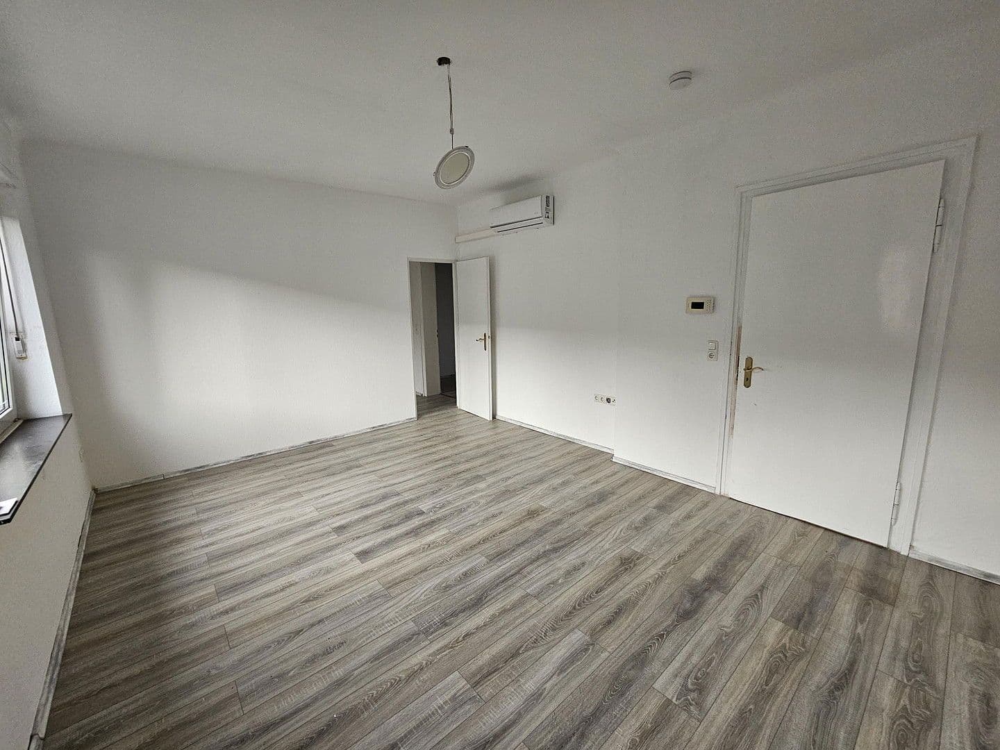 Prenájom bytu 3-izbový 50 m², Bahnhofstr. 48, Alsdorf, Severné Porýnie - Westfálsko Prenájom bytu 3-izbový 50 m², Bahnhofstr. 48, Alsdorf, Severné Porýnie - Westfálsko